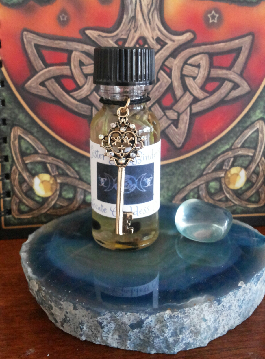 SpellBinders Goddess Hecate Oil - Click Image to Close